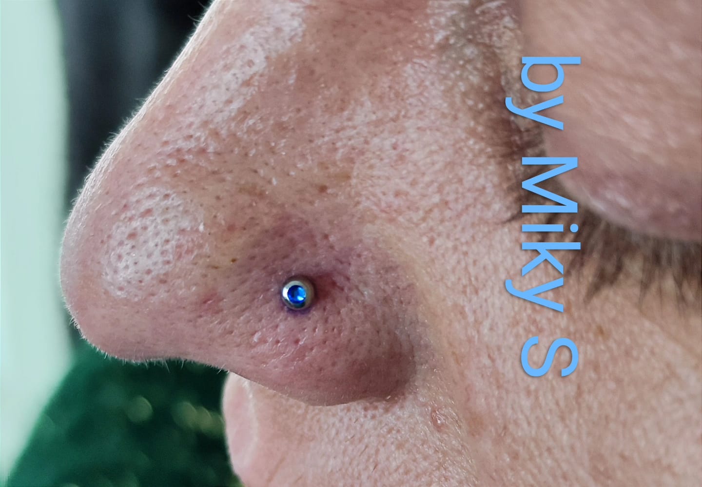 Aplicare Piercinguri